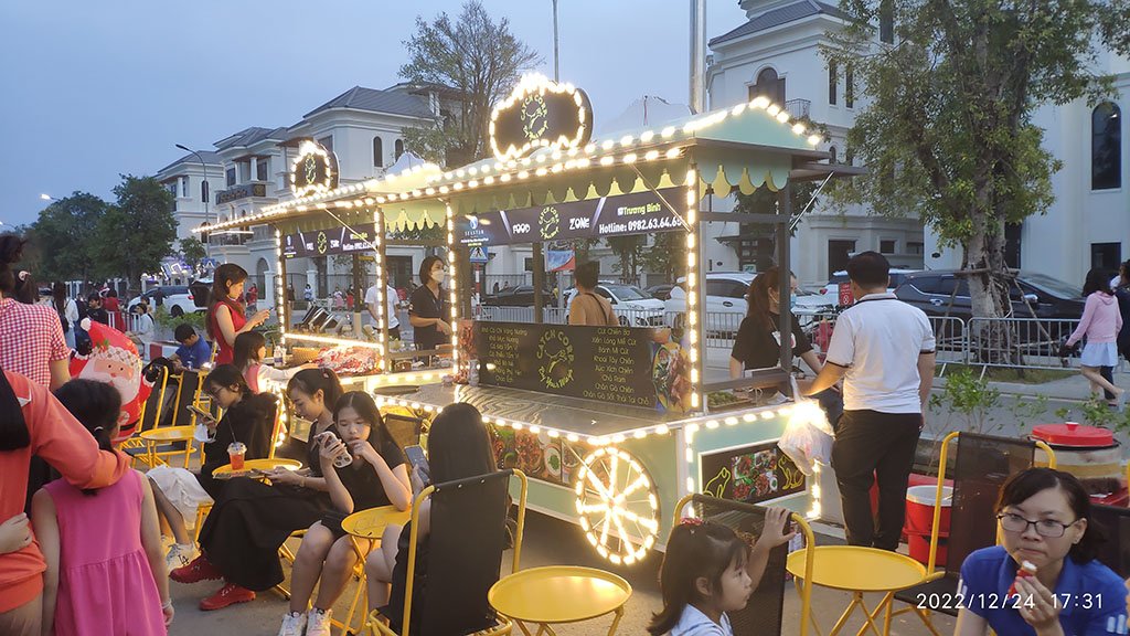 Gian hàng CATCH CORP - chợ đêm Sài gòn-Grand Park