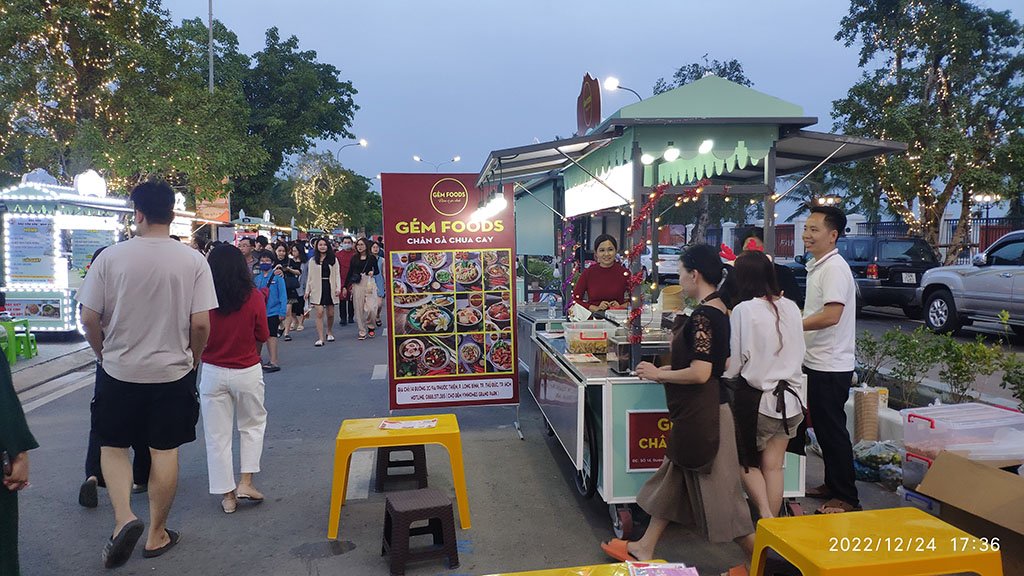 Gian hàng GÉM FOOD - chợ đêm Sài gòn-Grand Park